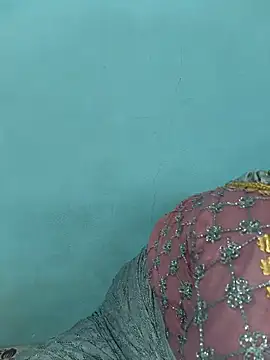 Snapshot of Tamil_riyalini12 chatting on 26, 10, 2025 Tamil riyalini12 online show from 26, 10, 2025