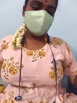 Snapshot of Tamil_riyalini12 chatting on 19, 11, 2025 Tamil riyalini12 online show from 19, 11, 2025