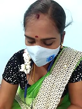 Snapshot of Tamil_riyalini12 chatting on 2, 3, 2026 Tamil riyalini12 online show from 2, 3, 2026