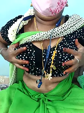 Snapshot of Tamil_riyalini12 chatting on 17, 3, 2026 Tamil riyalini12 online show from 17, 3, 2026