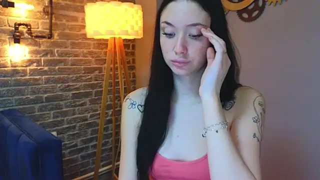 Snapshot of Ivanna__Rose chatting on 11, 11, 2025 Ivanna Rose online show from 11, 11, 2025