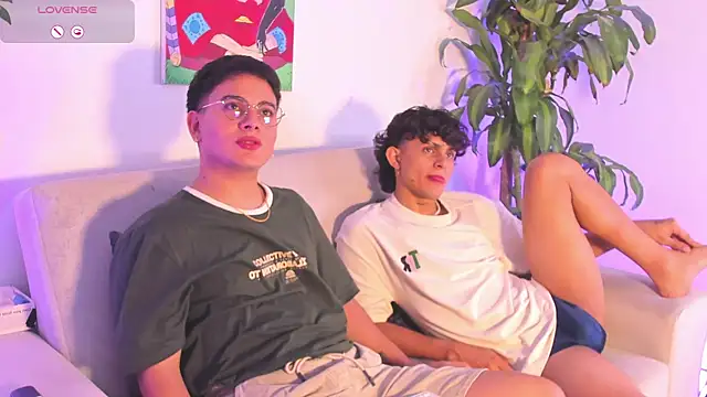 Snapshot of Young_Ben chatting on 19, 11, 2025 Young Ben online show from 19, 11, 2025