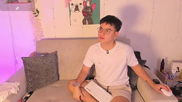 Snapshot of Young_Ben chatting on 14, 1, 2026 Young Ben online show from 14, 1, 2026