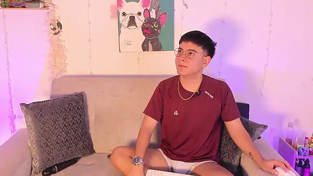 Snapshot of Young_Ben chatting on 1, 2, 2026 Young Ben online show from 1, 2, 2026