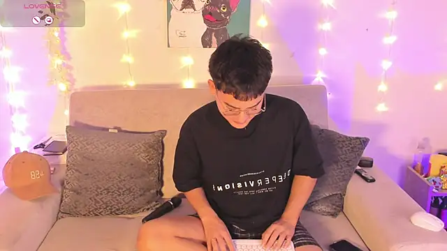 Snapshot of Young_Ben chatting on 19, 2, 2026 Young Ben online show from 19, 2, 2026