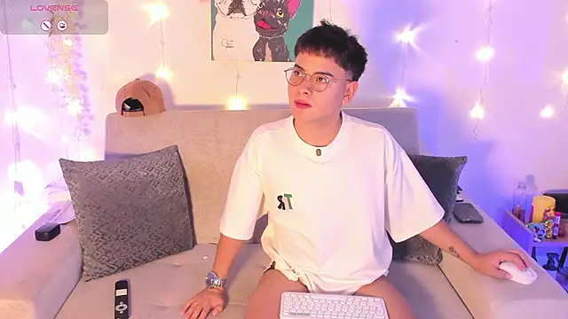 Snapshot of Young_Ben chatting on 20, 2, 2026 Young Ben online show from 20, 2, 2026