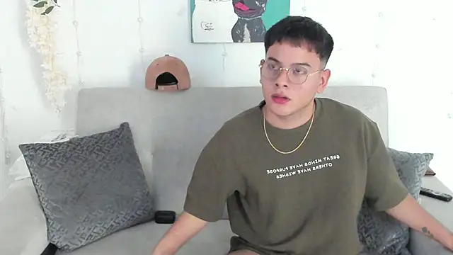 Snapshot of Young_Ben chatting on 8, 3, 2026 Young Ben online show from 8, 3, 2026