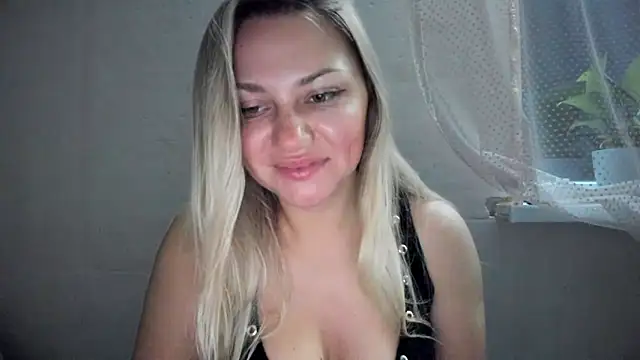 MonicaSweett online show from 27, 10, 2025