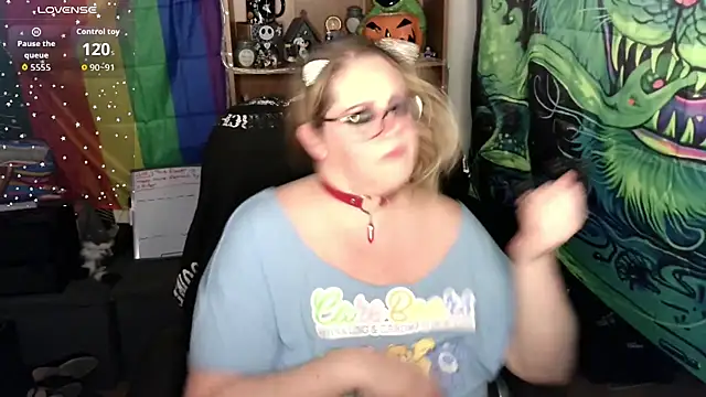 Kinky Witch online show from 5, 8, 2026