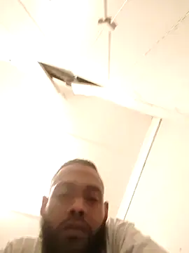 Snapshot of kulliguy chatting on 29, 10, 2025 kulliguy online show from 29, 10, 2025