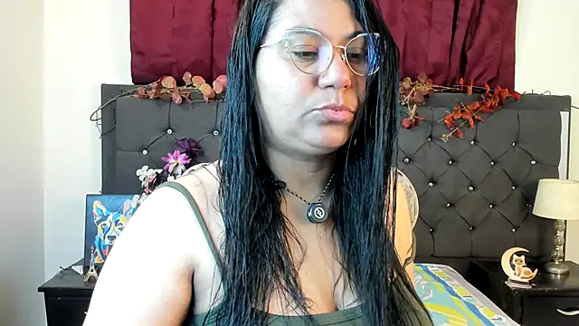 Snapshot of sofia_sorceress5 chatting on 19, 10, 2025 sofia sorceress5 online show from 19, 10, 2025