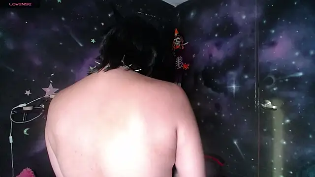 CristaldelLeon s online show from 24, 10, 2025