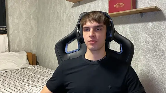 Snapshot of elliot_scott chatting on 26, 9, 2025 elliot scott online show from 26, 9, 2025