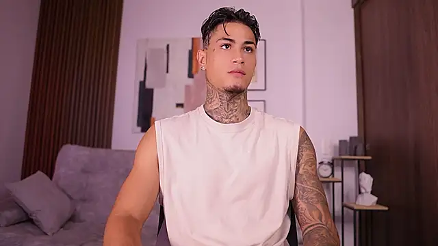 Snapshot of AxelVilla_ chatting on 13, 9, 2025 AxelVilla  online show from 13, 9, 2025