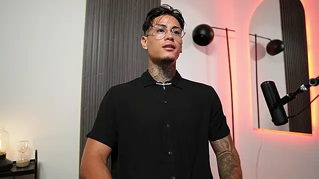 Snapshot of AxelVilla_ chatting on 23, 9, 2025 AxelVilla  online show from 23, 9, 2025