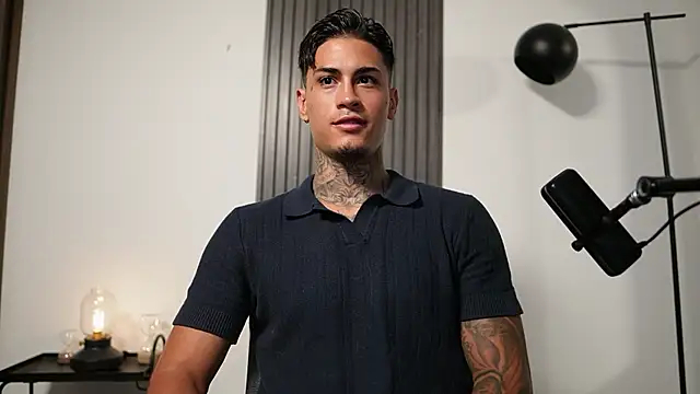 Snapshot of AxelVilla_ chatting on 22, 10, 2025 AxelVilla  online show from 22, 10, 2025