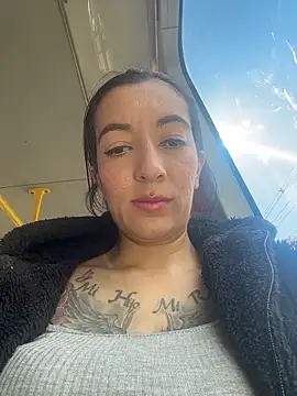 SALOME KORLAND online show from 17, 12, 2025