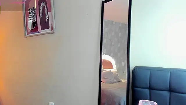 Snapshot of isabella_milf_ chatting on 11, 9, 2025 isabella milf  online show from 11, 9, 2025