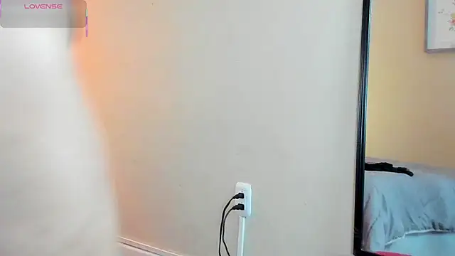 Snapshot of isabella_milf_ chatting on 19, 9, 2025 isabella milf  online show from 19, 9, 2025