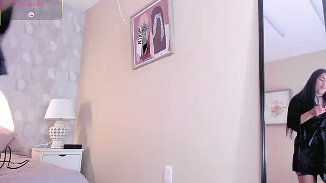 Snapshot of isabella_milf_ chatting on 8, 10, 2025 isabella milf  online show from 8, 10, 2025