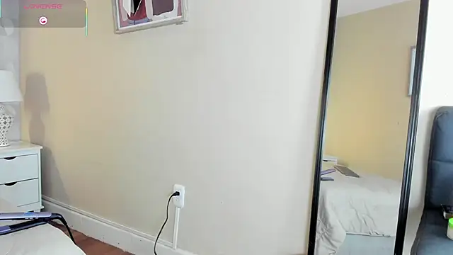 Snapshot of isabella_milf_ chatting on 14, 10, 2025 isabella milf  online show from 14, 10, 2025