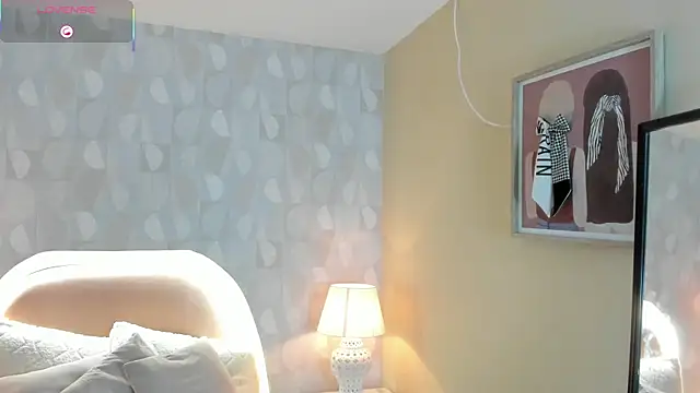 Snapshot of isabella_milf_ chatting on 30, 10, 2025 isabella milf  online show from 30, 10, 2025