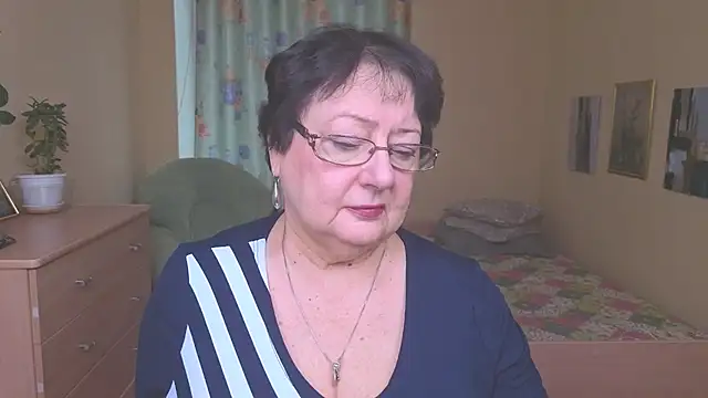 Margo Moll online show from 20, 12, 2025