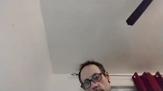 Snapshot of David1982qq chatting on 10, 3, 2026 David1982qq online show from 10, 3, 2026