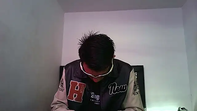 andrewcoopper1 online show from 5, 2, 2026