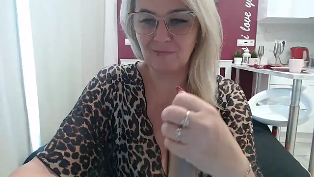 EleanoraDream online show from 7, 3, 2026