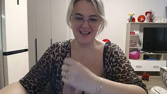 EleanoraDream online show from 10, 5, 2026