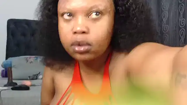 Snapshot of Busty-Caramel chatting on 24, 9, 2025 Busty-Caramel online show from 24, 9, 2025