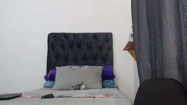 Snapshot of Busty-Caramel chatting on 28, 9, 2025 Busty-Caramel online show from 28, 9, 2025
