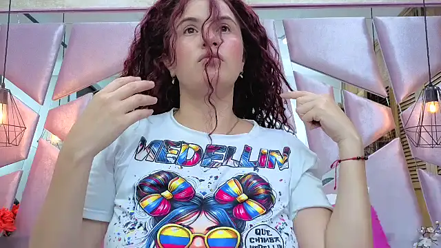 ThaliaCross online show from 24, 2, 2026