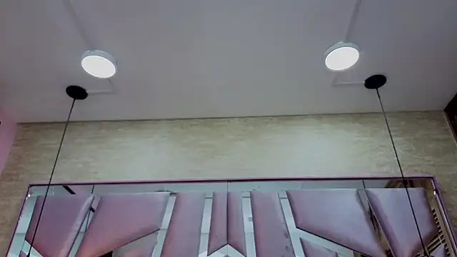 Snapshot of ThaliaCross chatting on 3, 7, 2026 ThaliaCross online show from 3, 7, 2026