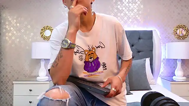 ZoeKrug online show from 18, 12, 2025