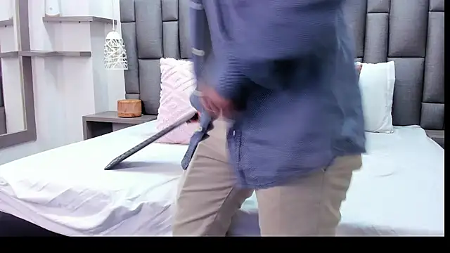 ZoeKrug online show from 7, 3, 2026