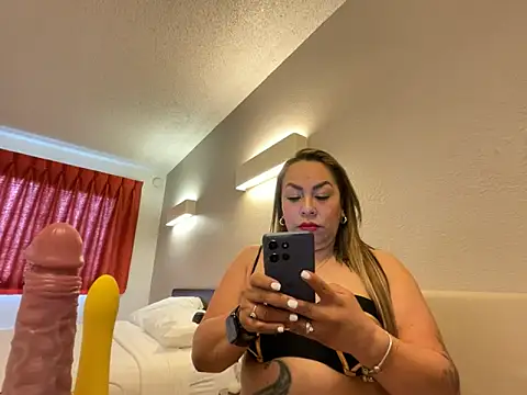 Snapshot of SamyHot2025 chatting on 13, 3, 2026 SamyHot2025 online show from 13, 3, 2026