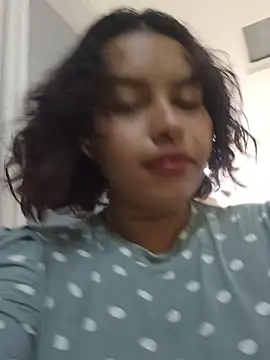 Snapshot of Yessica_Lopezz chatting on 6, 8, 2026 Yessica Lopezz online show from 6, 8, 2026