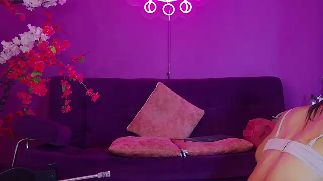 Daliana Gounbolt online show from 10, 7, 2026