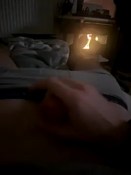 Snapshot of Djibi77 chatting on 16, 12, 2025 Djibi77 online show from 16, 12, 2025