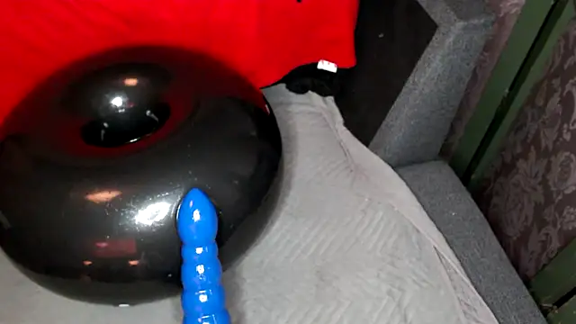 Snapshot of drieghe chatting on 8, 10, 2025 drieghe online show from 8, 10, 2025