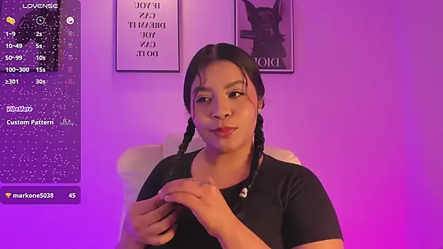 LizzyPonce online show from 16, 11, 2025