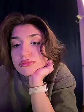 ScarletBloom  online show from 21, 12, 2025