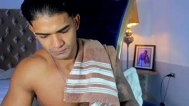 Snapshot of antonio__444 chatting on 2, 10, 2025 antonio 444 online show from 2, 10, 2025