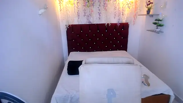 wild couple sex 69 online show from 4, 5, 2026