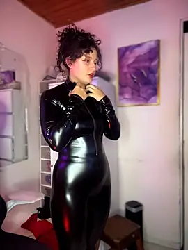 Dannaa Lovs online show from 1, 5, 2026