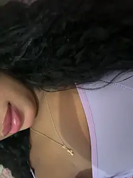 Snapshot of bianca090 chatting on 5, 11, 2025 bianca090 online show from 5, 11, 2025