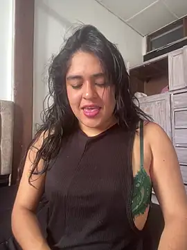EmilyNoir1 online show from 30, 7, 2026