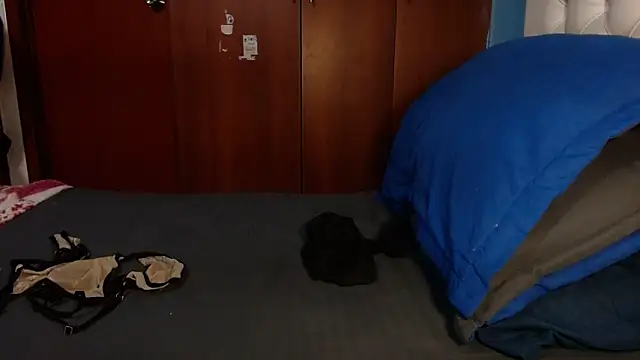 Snapshot of SamiBoobsxx chatting on 19, 12, 2025 SamiBoobsxx online show from 19, 12, 2025